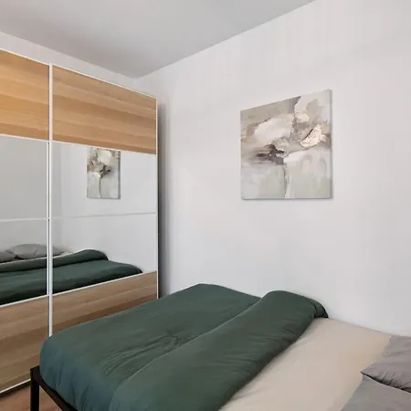Apartamento Near Eiffel Tower - Metro 6, 8, 12 *