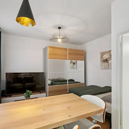 Apartamento Near Eiffel Tower - Metro 6, 8, 12