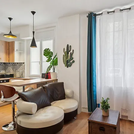 Near Eiffel Tower - Metro 6, 8, 12 Daire